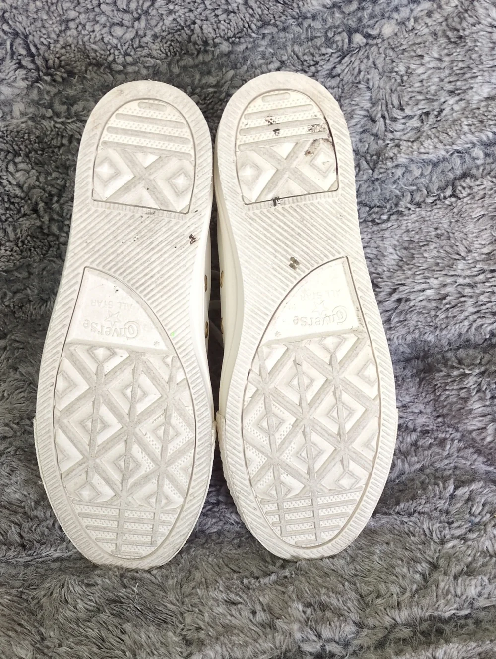 Converse All-Star Chuck Taylor All Star Gold Luxe Kids Size 3.5